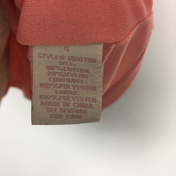 Champagne Strawberry Lace Fitted Sleeveless Lace - Picture 4 of 5